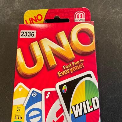 Uno cards