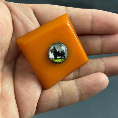 -43- BROOCH | Bakelite Intaglio Scotty Dog Pin