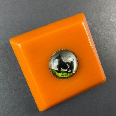 -43- BROOCH | Bakelite Intaglio Scotty Dog Pin