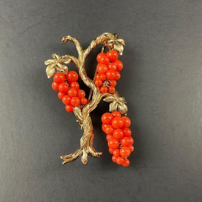 -45- MARVELLA | 1950’s Grape Cluster Pin & Earrings | Marked
