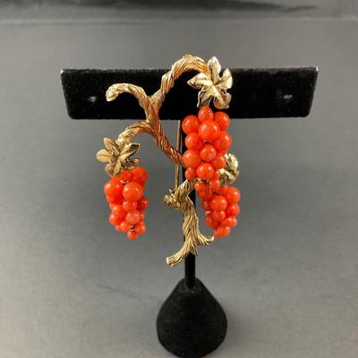 -45- MARVELLA | 1950’s Grape Cluster Pin & Earrings | Marked