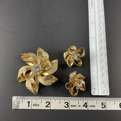 -46- KRAMER | New York Pin & Earrings | Marked