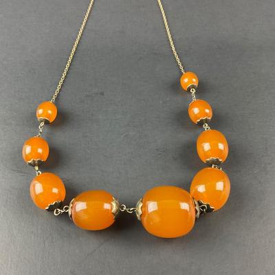 -49- COSTUME | 1940’s Amber Set In Gold Tone Chain