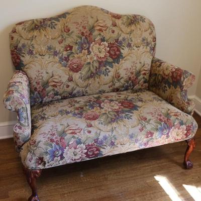 Vintage Floral Settee