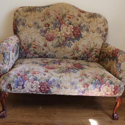 Vintage Floral Settee