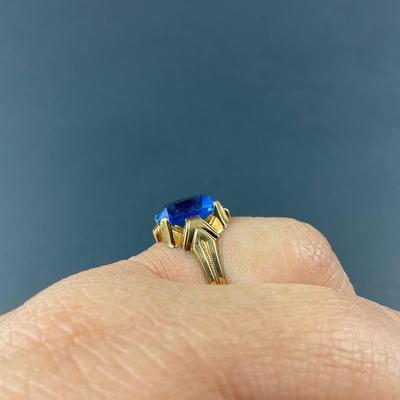 -61- FINE JEWELRY | Art Deco OB 10Kt Gold Ring With Blue Stone | Marked