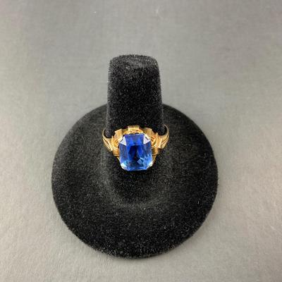 -61- FINE JEWELRY | Art Deco OB 10Kt Gold Ring With Blue Stone | Marked