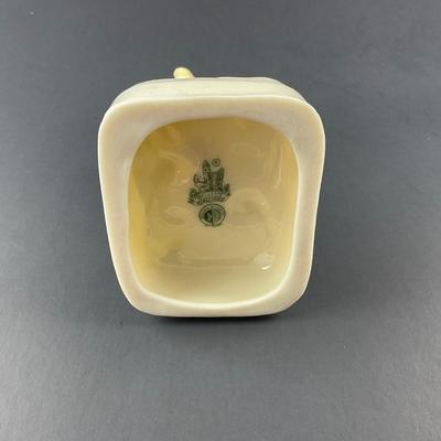 -62- BELLEEK | Luster Coral Ring Holder | 6th Mark