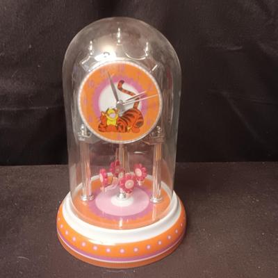 WALT DISNEY TIGGER CLOCK WITH A GLASS DOME