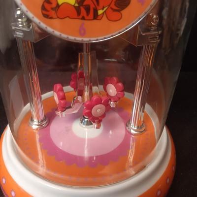 WALT DISNEY TIGGER CLOCK WITH A GLASS DOME