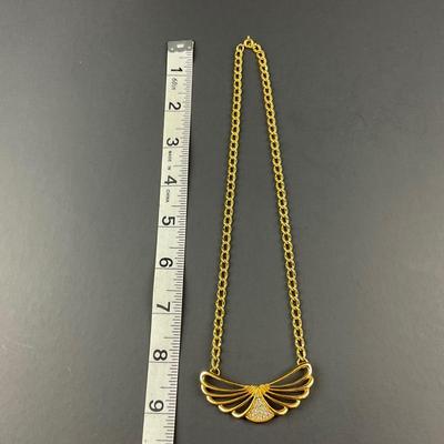 -64- COSTUME | Gold Tone Necklace & Earrings Set