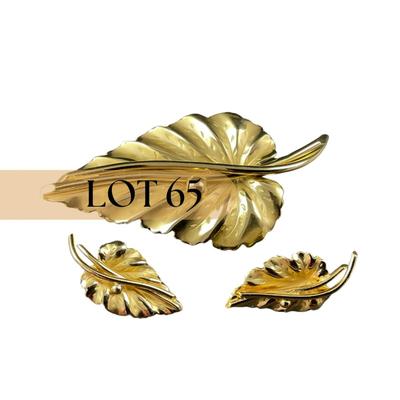 -65- WHITING & DAVIS CO. | Gold Tone Pin & Earrings Set