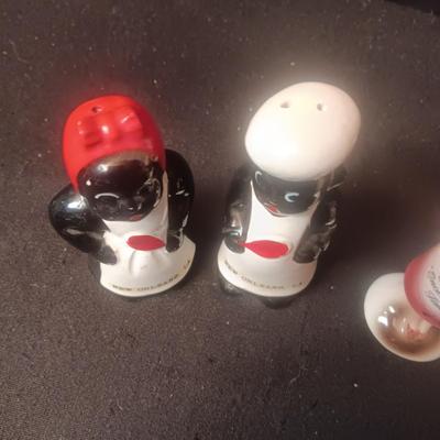 2 PAIRS OF SALT & PEPPER SHAKERS