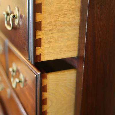 HENKEL-HARRIS Mahogany (8) Drawer Dresser - Lingerie Chest