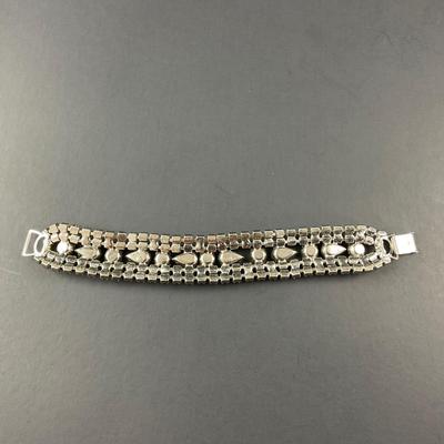 -75- COSTUME | Mixed Lot Of Black & Rhinestone Jewelry