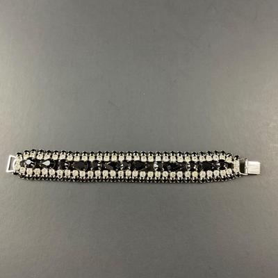 -75- COSTUME | Mixed Lot Of Black & Rhinestone Jewelry