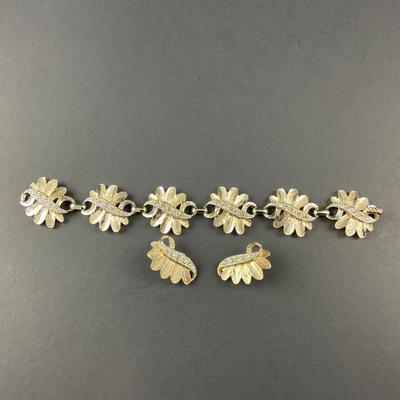 -76- COSTUME | Sarah Coventry Bracelet & Earrings