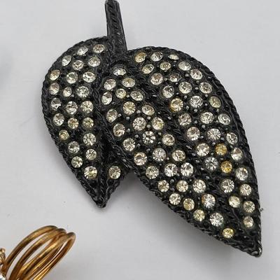 Vintage Rinestone Brooch Trio