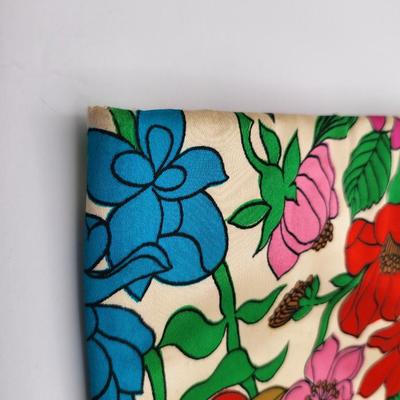 Vintage Silk Floral Snap Tote Lucite Handle
