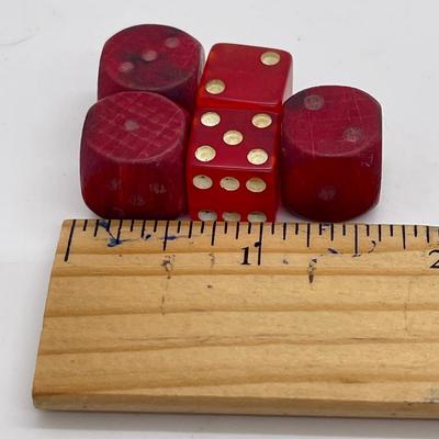 5 Vintage Dice, red
