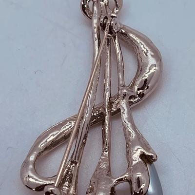 Brooch Pin Rhinestones & Faux Teardrop Pearls