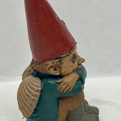 Vintage Cairn Tom Clark Gnome Resin Figurine Elf Fairy Hat on head