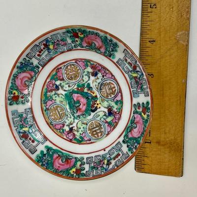 Vintage Chinese Porcelain Butterflies Roses Hand-painted chinoiserie 4.5" dia