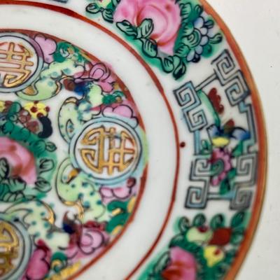 Vintage Chinese Porcelain Butterflies Roses Hand-painted chinoiserie 4.5" dia