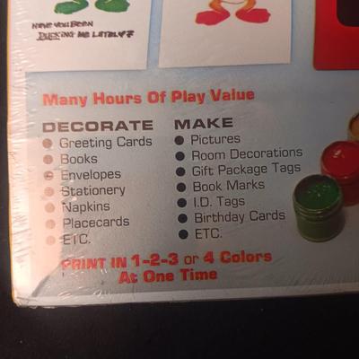 NEW DISNEY FINGERPAINT SILK SCREEN SET