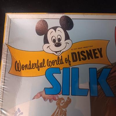 NEW DISNEY FINGERPAINT SILK SCREEN SET