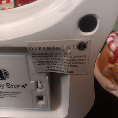 NEW DEPARTMENT 56 M&M's LIGHTED HOUSE & CANDY DISH
