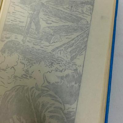 Vintage 1962 Edition of the Hardy Boys "The Twisted Claw" Book #18