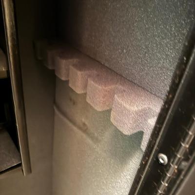 Gun Safe w Keys