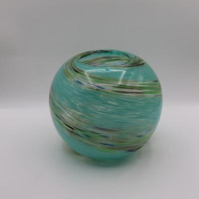 HQT Hand Made Glass Design Vase