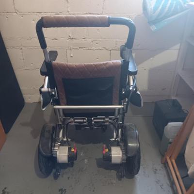 NICE ELECTRIC WHEELCHAIR, WORKS GREAT!