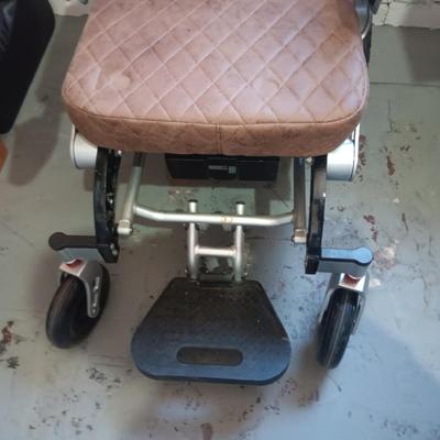 NICE ELECTRIC WHEELCHAIR, WORKS GREAT!