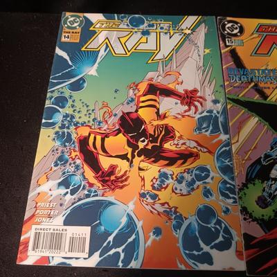3 COMIC BOOKS (2)