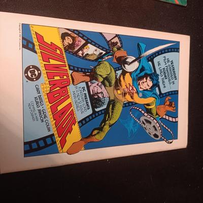 2 COMIC BOOKS (10)