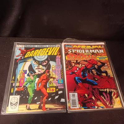 2 COMIC BOOKS (11)