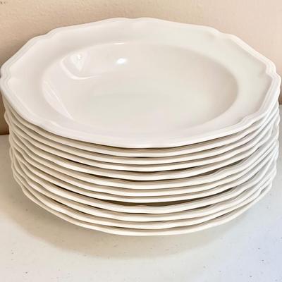 MIKASA ~ Antique White ~ Ultima + ~ 5 Pc Service for 12 ~ (62 Pieces Total)