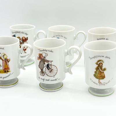 HOLLY HOBBIE ~ Green Band ~ Set Of Six (6) Ceramic Footed Mugs