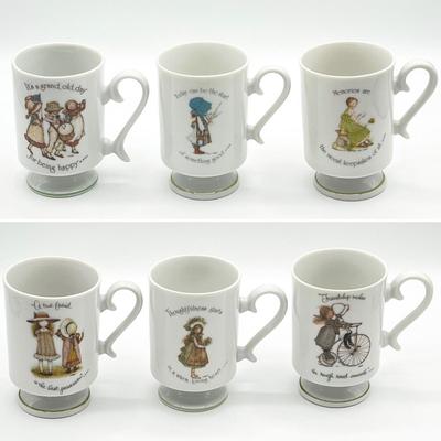 HOLLY HOBBIE ~ Green Band ~ Set Of Six (6) Ceramic Footed Mugs