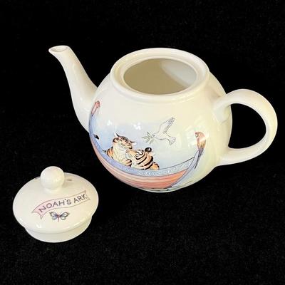 ARTHUR WOOD ~ Noah’s Ark ~ Porcelain Tea Pot