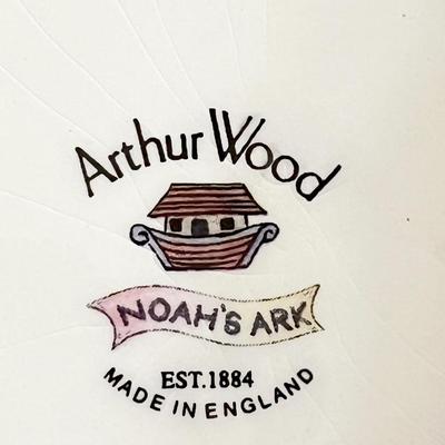 ARTHUR WOOD ~ Noah’s Ark ~ Porcelain Tea Pot