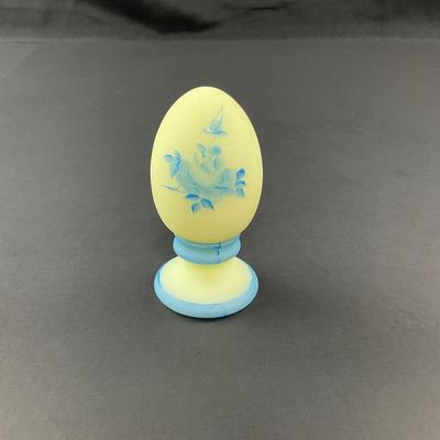 -89- FENTON | Hand Painted Egg | Uranium Glass | Signed
