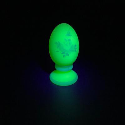 -89- FENTON | Hand Painted Egg | Uranium Glass | Signed