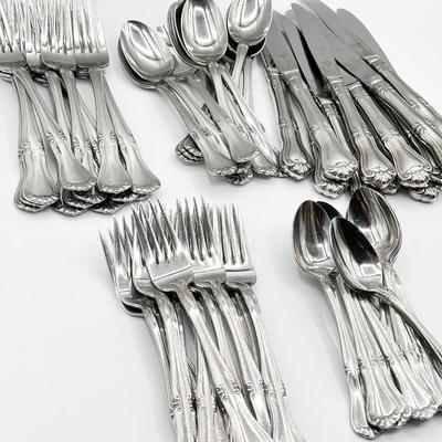 GORHAM ~ Valcourt ~ 5 Piece Service For 12 ~ 7 Serving Pcs