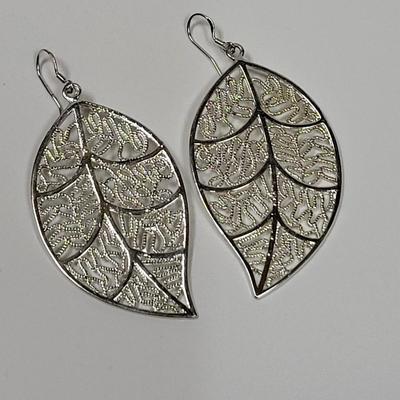 Filigree Detail Silver Leaf Earrings