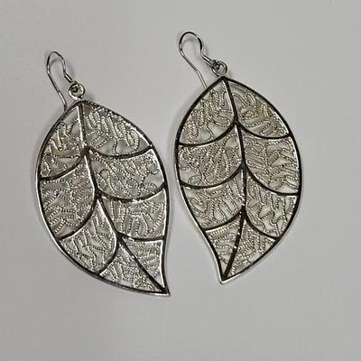 Filigree Detail Silver Leaf Earrings