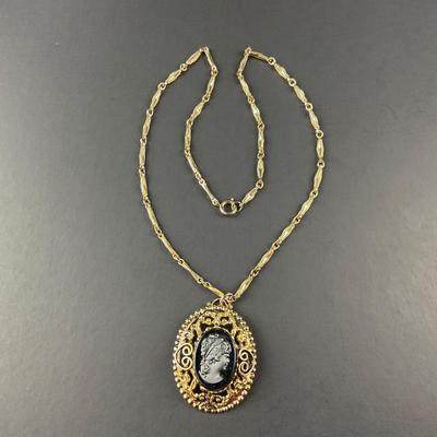 -99- CAMEO | Gold Tone & Black Necklace